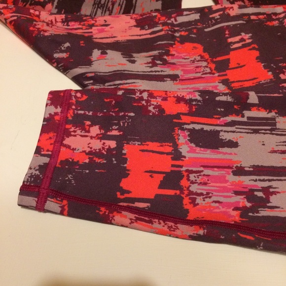 $12/2+ Reebok Play Warm Athletic Leggings Pink - Picture 2 of 8